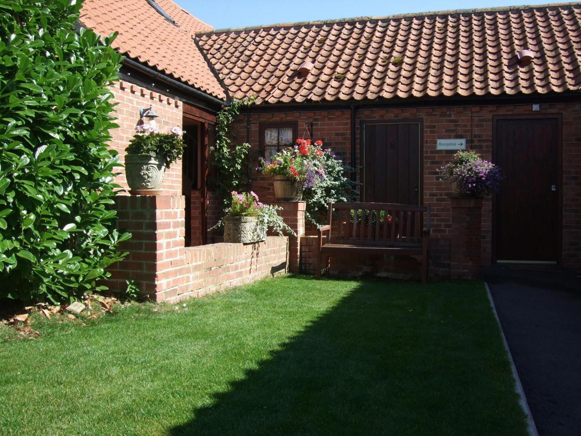 Willow Tree Cottages Newark-on-Trent  Exterior photo